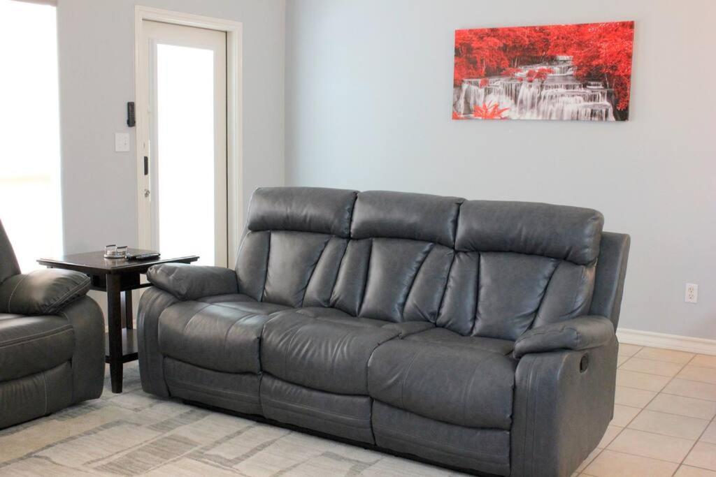 Spacious Home, Short Walk To Beach, Heated Pool! Corpus Christi Exterior photo